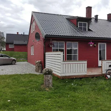 Romslig Leilighet Pa Maelan *